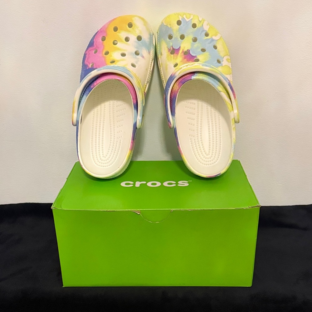 CROCS Junior’s Colorful Tie-Dye Clogs